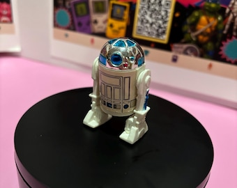 Vintage 1977 Star Wars R2-D2 Kenner Action Figure - Hong Kong COO
