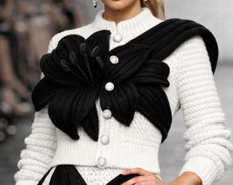 Bellissimo maglione e gonna lavorati a maglia