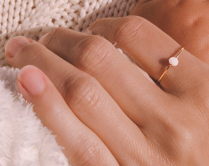 Exquisite moonstone gold ring, subtle gemstone ring, handcrafted from high-quality gold filled