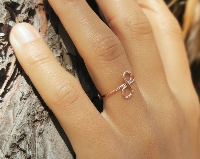 Infinity Ring - Symbol of eternity for friendship and love, adjustable ring, gift for girlfriend
