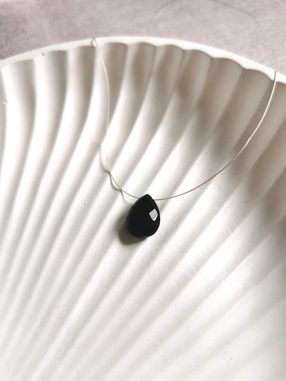Onyx necklace for women – black gemstone pendant, handmade thread necklace, protective stone jewelry, December birthstone I KIZZU
