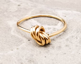 refined knot ring made of noble gold filled wire - a wonderful gift for you and your loved ones