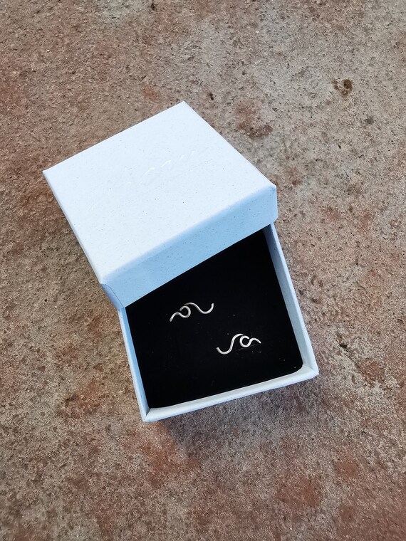 Wave stud earrings in sterling silver, minimalist small silver earrings, handmade earrings, wave earrings, gift for her | KIZZU