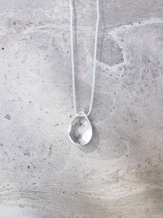 Rock crystal necklace with natural gemstone pendant – clear mind, light feeling, delicate thread necklace, minimalist jewelry