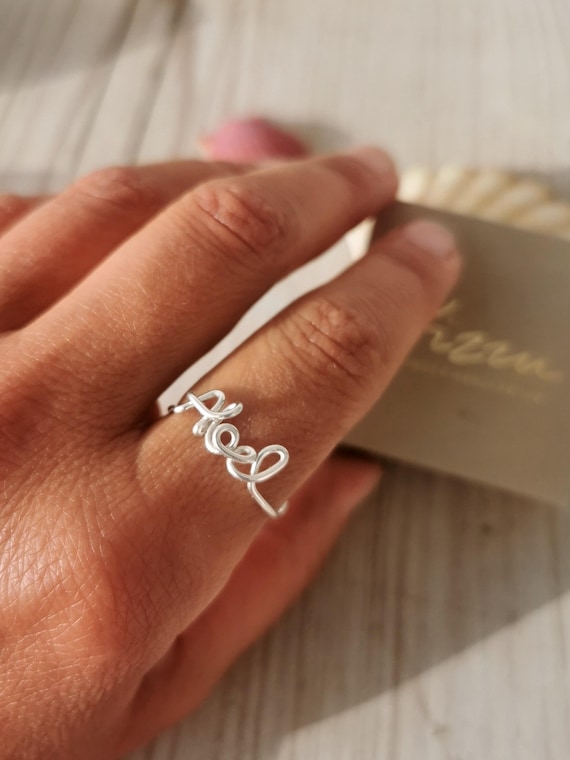 Wunschwort oder Namensring personalisiert | Minimalistischer Ring Gold Filled | Zarter Ring handgefertigt | Inspirierender Schmuck I KIZZU