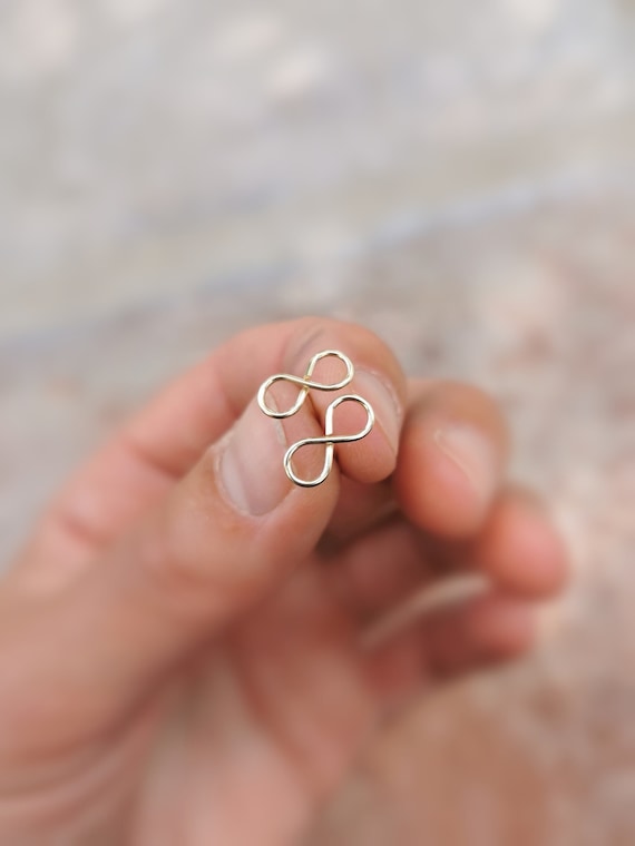 Infinity earrings made of rose gold filled – handmade, timeless and perfect for everyday wear