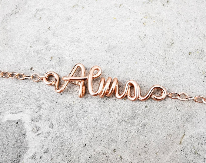 Rose Gold Name Necklace – Personalized Gift for Mom, for Birth, Birthday or Christmas | KIZZU