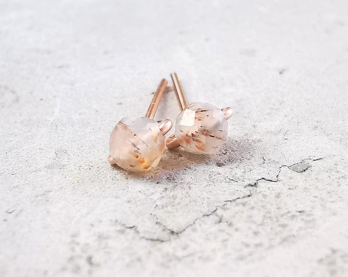 Moonstone stud earrings 4 mm – Intuition & feminine serenity | Delicate gemstone earrings for second ear piercing, gold filled · June birthstone