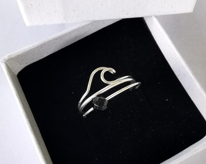 Wave ring, black onyx, simple ring - elegant stacking ring set for peace and inner strength