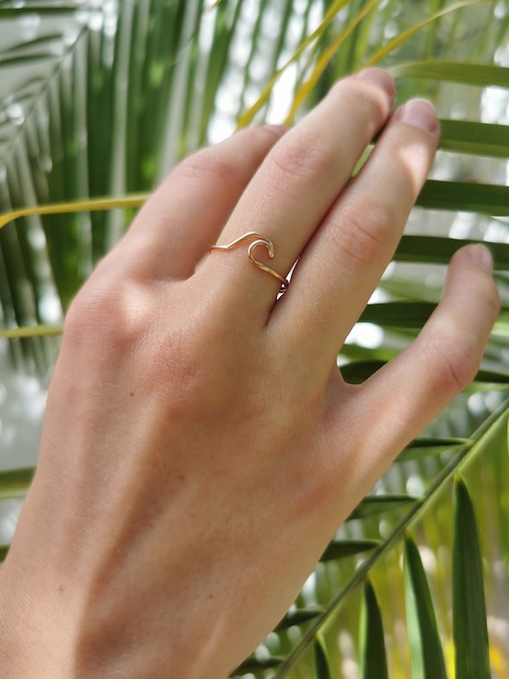 Wave ring, wire ring with the wave symbol, gift for surfer, surfergirl, ocean jewelry, handmade jewelry, adjustable ring