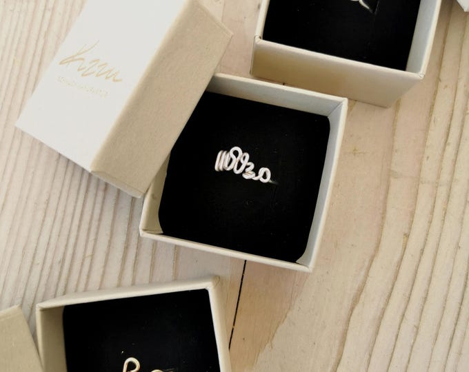 Personalized name ring for mom in gold filled – ring with child's name or initials