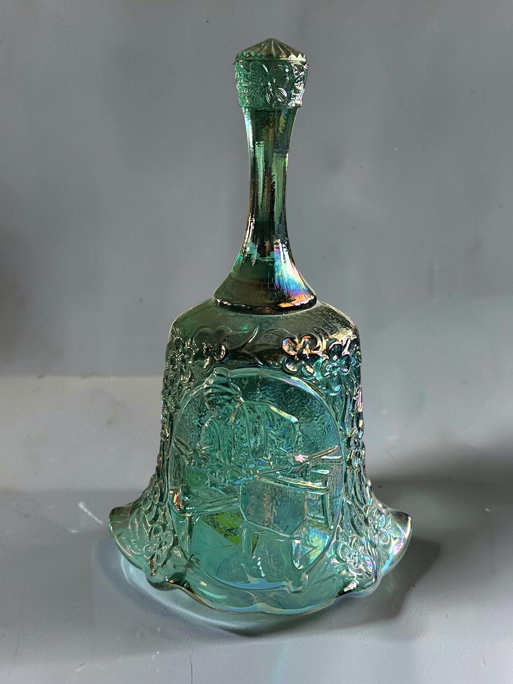 フェントン　バタフライ柄カーニバルグラス　ヴィンテージ フェントン バタフライ柄カーニバルグラス ヴィンテージ Antique