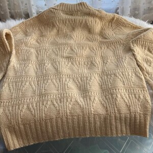 VTG 70s Pendleton Wool Sweater Mens L Cream Fisherman Cable Knit V Neck USA image 2