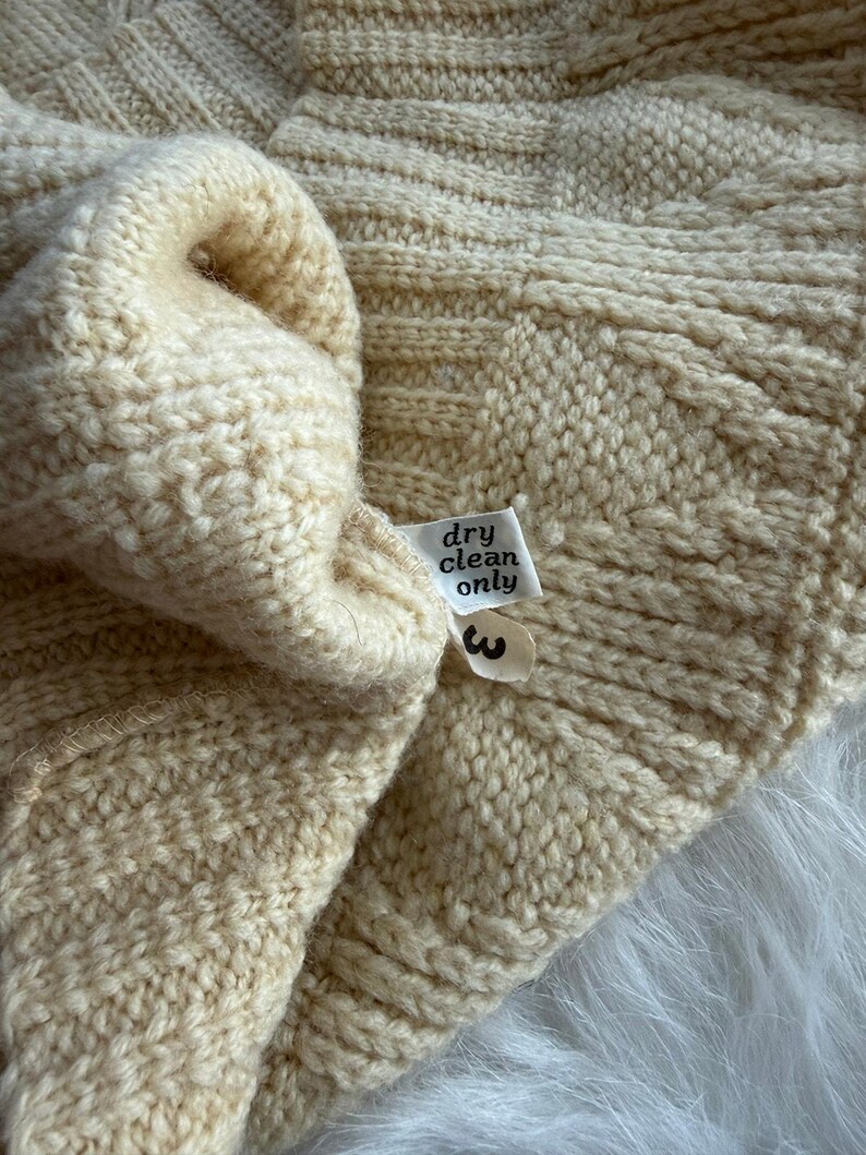 VTG 70s Pendleton Wool Sweater Mens L Cream Fisherman Cable Knit V Neck USA image 3