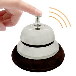 Silber polierte Service Glocke mit Holzfuß – Hotel Glocke – Retro Empfangstheke Glocke – Rufglocke für Büro, Shop oder Home Dekor
