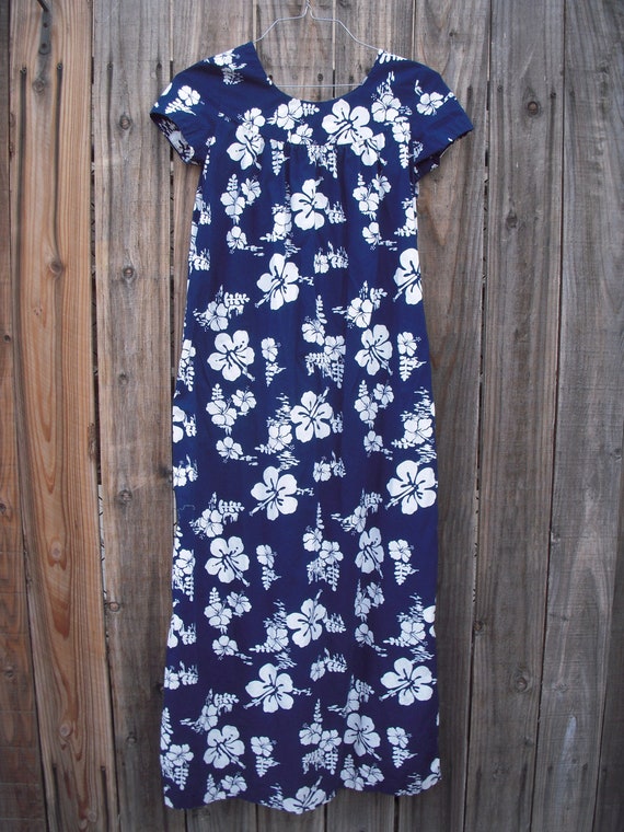 Vintage Ui-Maikai hibiscus print cotton Maxi/Kaft… - image 1