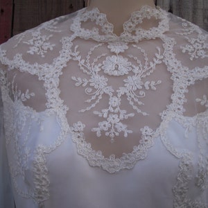 Vintage 80&#39;s Victorian Bridal Gown long train Cameo neckline