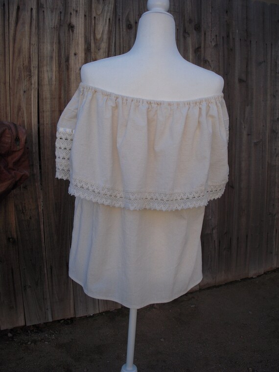 Vintage Gauzy off shoulder Mexican embroidered top - image 5