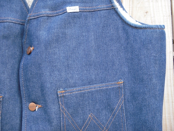 Vintage Wrangler Sherpa lined denim vest - image 3