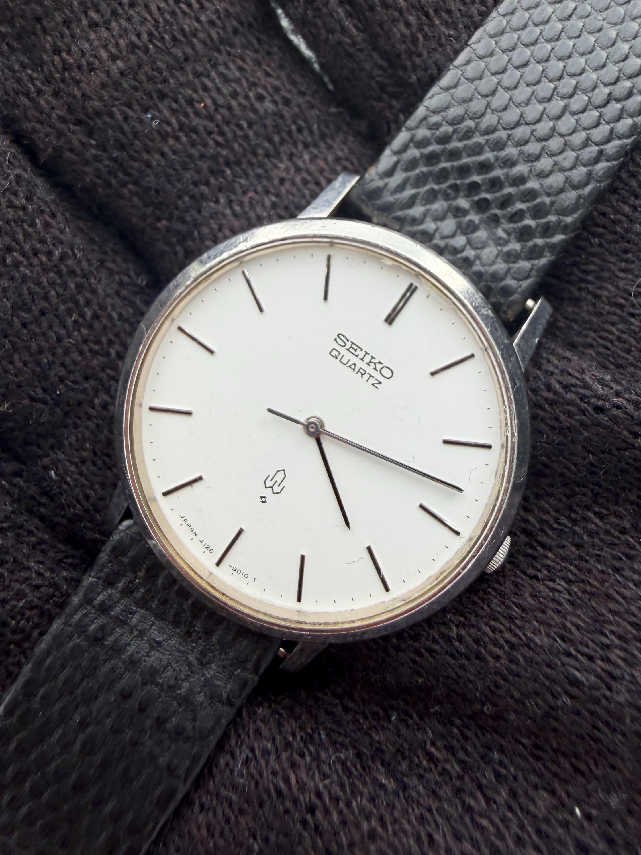 1976 Seiko Wristwatch “chariot” Japan Made Early Quartz (4120-9010