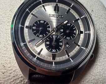 Vintage Seiko Mens Solar Chronograph Recraft Series Watch RARE V175-0DW0