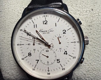 Kenneth Cole Men's KC1568 Iconic Chronograph Multifunction Black Leather Strap Watch (Working)