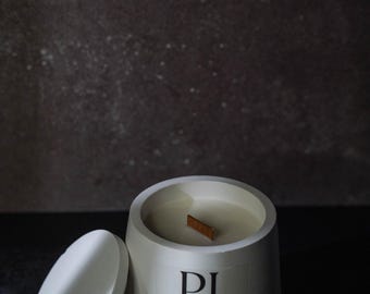 Handmade White Soy Candle with Palo Santo • Sandalwood, Frankincense, Bergamot Aroma