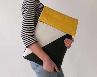 Laptop Sleeve, black Laptop Case, faux leather laptop sleeve, laptop case, geometric bag, macbook case, macbook sleeve, minimalist bag