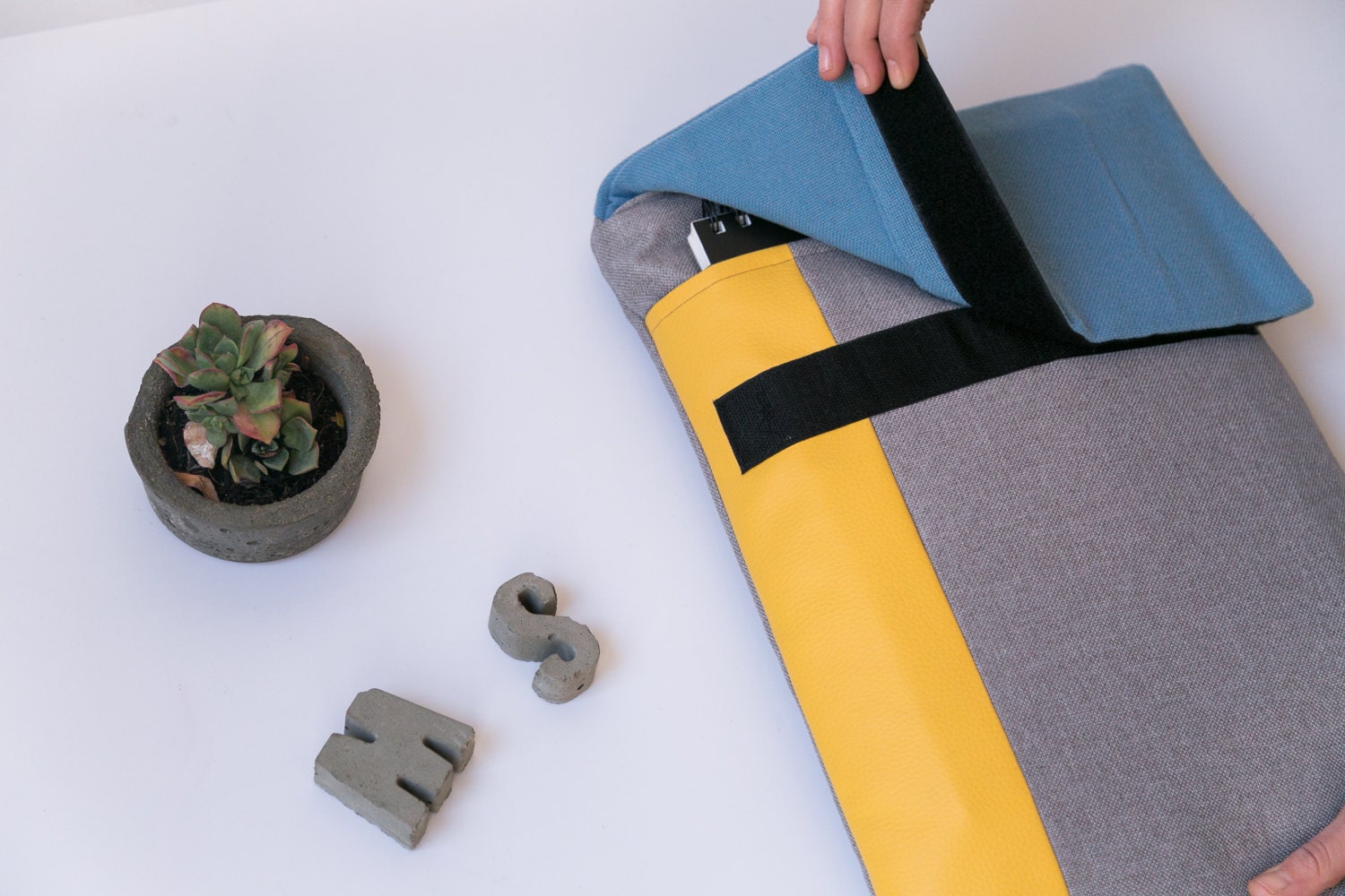 Grey Laptop Sleeve, Vegan Laptop Case, Padded Laptop Case Grey Laptop Sleeve, Vegan Laptop Case, Padded Laptop Case