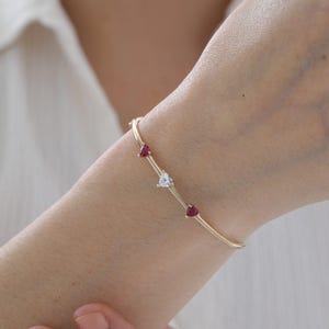 14Kソリッドゴールドハートルビーダイヤモンドカフブレスレット、ラボグロウンルビーゴールドバングル（女性用）、手作りロマンティックファインジュエリーギフト