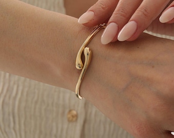 14K Solid Gold Teardrop Pattern Cuff Bracelet, Handmade Gold Bangle for Women, Elegant Real Gold Bracelet, Luxury Fine Jewelry Gift