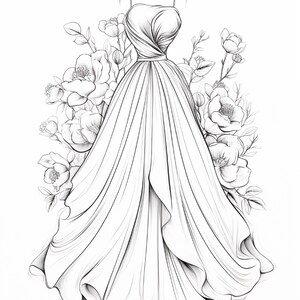 Pu&ograve; includere: Un'illustrazione a linee in bianco e nero di un abito senza spalline con corpetto aderente e gonna ampia e fluida. L'abito &egrave; circondato da schizzi dettagliati di fiori e foglie, che creano una composizione floreale dietro il capo.