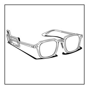 Op de afbeelding: Een zwart-witte lijntekening van een bril met een dik, rechthoekig montuur. Het ontwerp bevat een opvallende, geometrische, blokvormige uitbreiding bevestigd aan de linkerpoot, wat zorgt voor een gedurfde, structurele uitstraling.