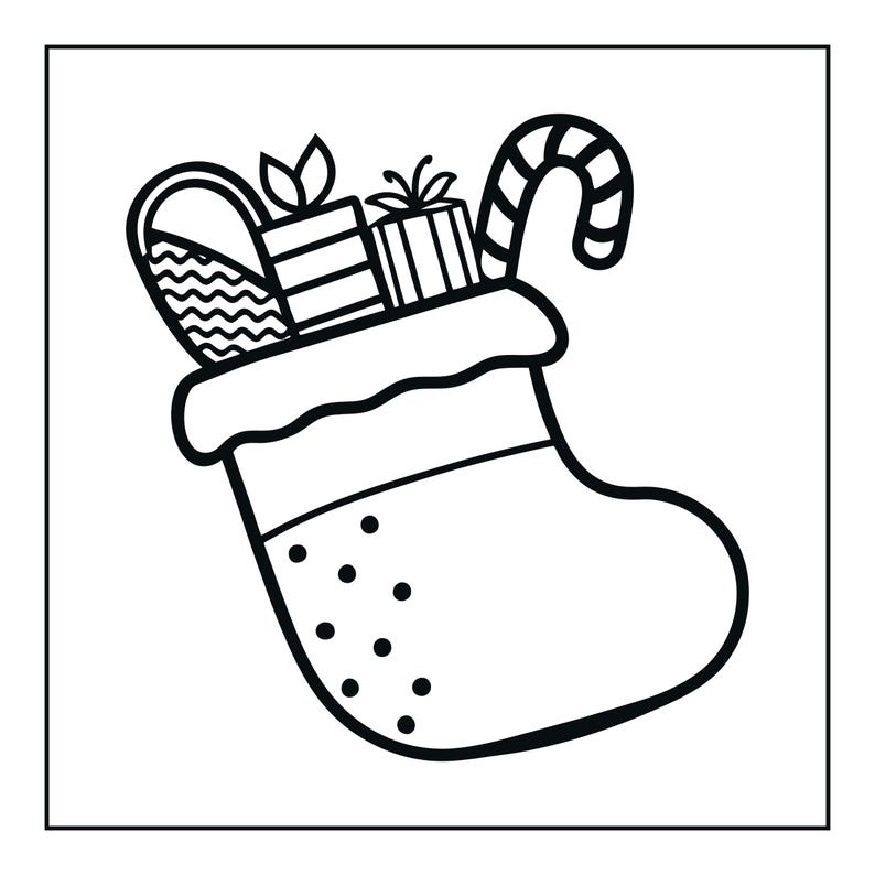 Peut inclure: Une illustration en noir et blanc au trait repr&eacute;sentant une chaussette de No&euml;l remplie de cadeaux. La chaussette pr&eacute;sente un motif &agrave; pois sur la partie inf&eacute;rieure et un revers en haut. &Agrave; l'int&eacute;rieur se trouvent deux cadeaux et une canne en sucre.