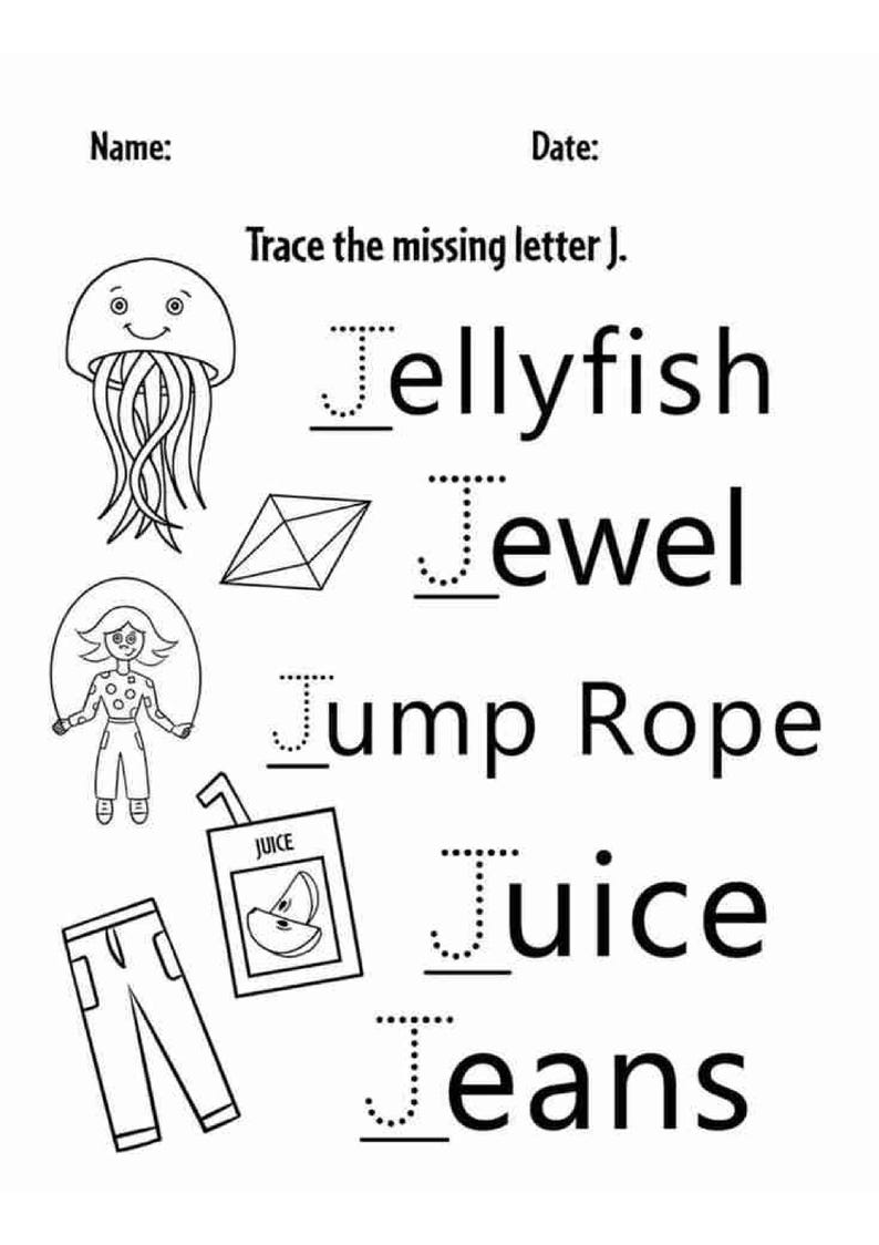 Op de afbeelding: Een zwart-wit educatief werkblad getiteld Trace the missing letter J. Het bevat illustraties van een kwal, een juweel, een persoon die touwtjespringt, een pakje sap en een spijkerbroek, elk vergezeld van het bijbehorende woord om over te trekken.