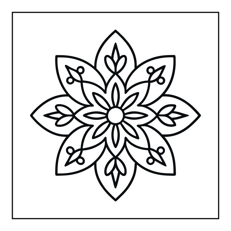 Pu&ograve; includere: Un'illustrazione in bianco e nero a tratto di un disegno mandala floreale simmetrico. Il grafico presenta un cerchio centrale circondato da otto petali appuntiti, ognuno contenente forme a foglia e sottili linee curve con puntini.