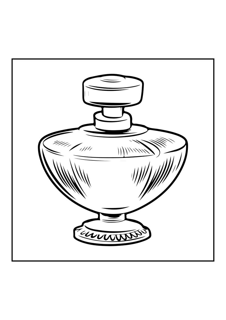 Op de afbeelding: Een zwart-witte lijntekening van een glazen parfumfles. De fles heeft een brede, ronde vorm met verticale schaduwlijnen, een korte hals, een cilindervormige dop en een ronde voet met een decoratieve, geschulpte randafwerking.