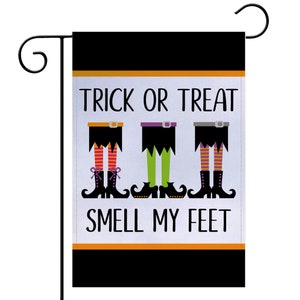 Halloween Witch Garden Flag, Trick or Treat Smell my Feet Outdoor Halloween Decor, Yard Flag Outdoor Flag Halloween Banner, Legs X-HAL015