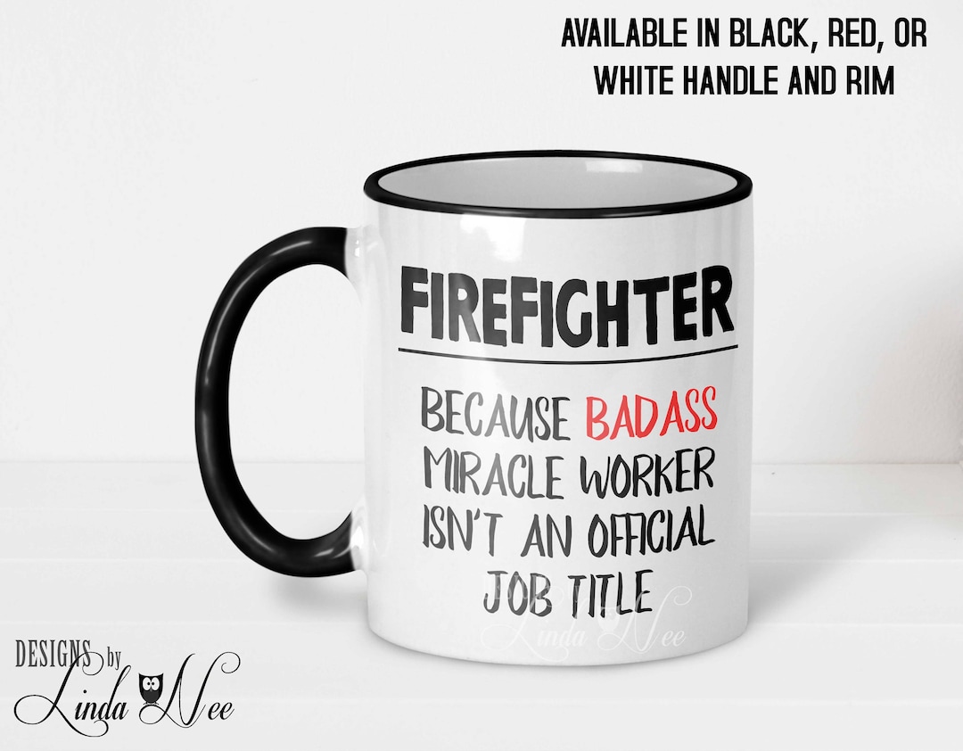 Dee Wite Black mug 11oz by Retro Boater Dee Wite Black mug 11oz by Retro Boater