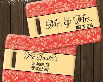 Mr and Mrs Luggage Tags, Personalized Luggage Tag, Bag Tag, Honeymoon Tag, Couples Luggage Tag, Personalized Wedding Gift, Mr Mrs Gift L0003