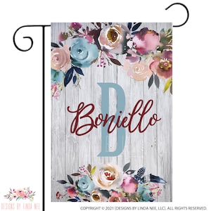Personalized Garden Flag, Custom Name Yard Flags, Flowers House Flag, Floral Wreath with Family Name, Gift for Neighbor 12&quot; X 18&quot; F-AAA001