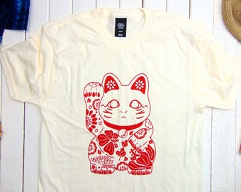 Aloha Lucky Cat T-shirt - Screen Printed - Hawaiian Maneki Neko - Unisex Soft Tee - Japanese Kitty - Gift for Cat Lover Mom