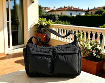 Nylon Multi-Pocket Messenger Bag, wasserfeste Umhängetasche, lässige Unisex-Crossbody-Geldbeutel, leichte Reisetasche mit Reißverschluss, Everyday Tote