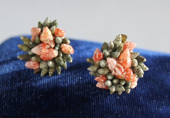 Vintage Pink and Green Tiny Shell 40s Earrings - D