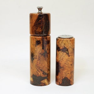 Sleek Modern Style Cherry Burl Pepper Mill Set with Salt Shaker, Peppermill, Pepper grinder, with high quality USA Stainless Steel grinder.