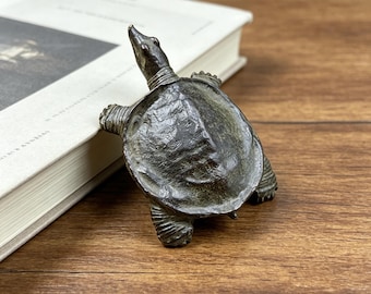 Decoración de escritorio retro con forma de tortuga de bronce para el hogar y el estudio.