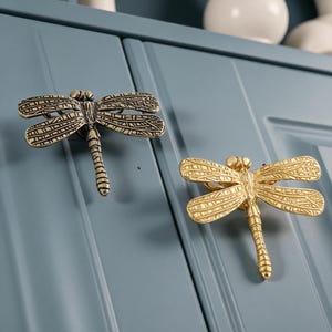 Get 2 Retro dragonfly brass drawer handles, insect-shaped cabinet door handles