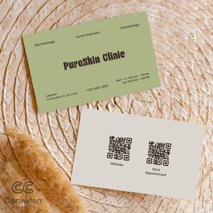 Op de afbeelding: Een saliegroen visitekaartje voor Pureskin Clinic met donkerbruine tekst voor dermatologie, acnebehandeling en cosmetologie, naast een witte kaart met twee QR-codes gelabeld als Website en Book Appointment in donkerbruine tekst.