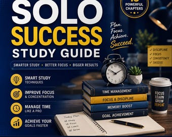 Könnte beinhalten: Ein digitaler Studienführer mit dem Titel Solo Success Study Guide auf dunkelblauem Hintergrund, mit einem Stapel von vier Büchern, einem schwarzen Wecker, einer Sukkulente, einem Kaffeebecher und einem offenen Notizbuch mit Stift.