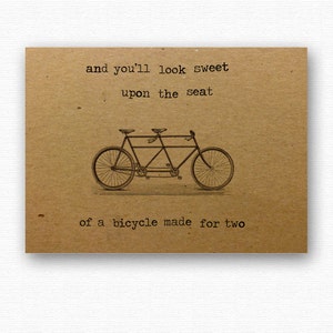Tarjeta de compromiso de boda en tándem // Tipografía de tarjeta ecológica // Impresión de amor en bicicleta // Tarjeta kraft // Tarjetas de felicitación de aniversario // Para esposo y esposa